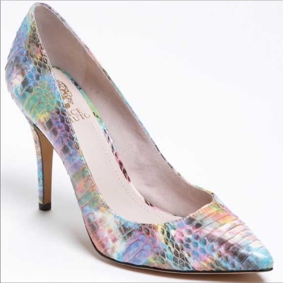 VINCE CAMUTO Hallee Pastel Snakeskin Heels 7.5 EUC - Picture 1 of 8